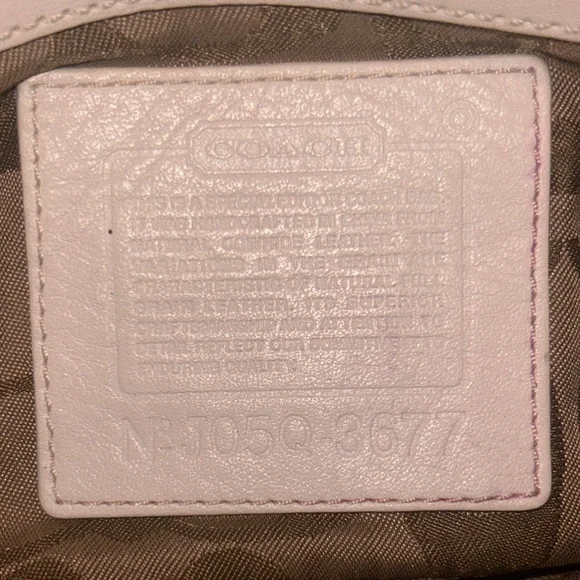 Authentic Coach Polka Dot Pochette - Picture 5 of 5